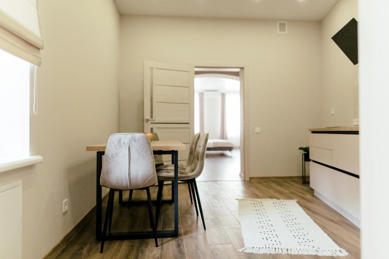 Lara Apartament 3 Lejlighed Lviv Eksteriør billede