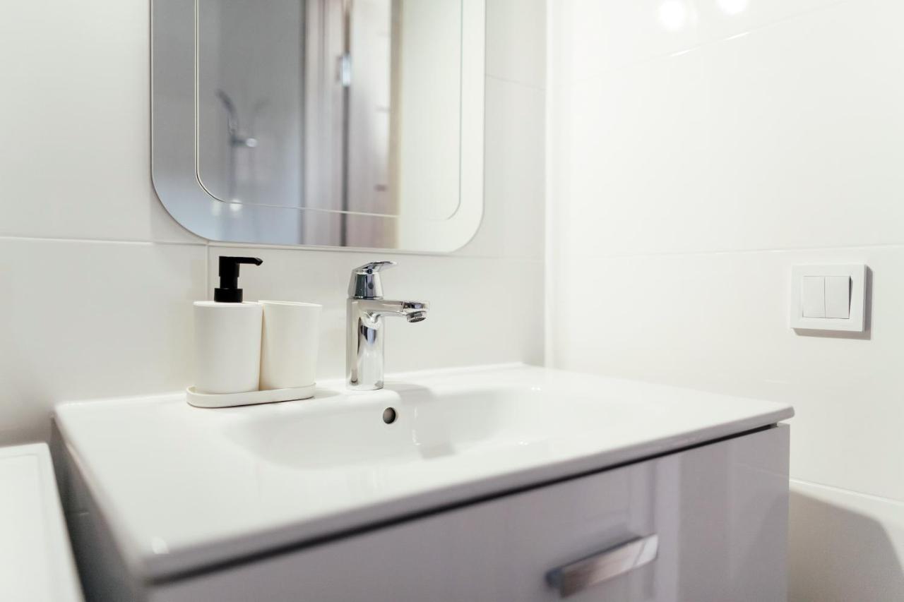 Lara Apartament 3 Lejlighed Lviv Eksteriør billede